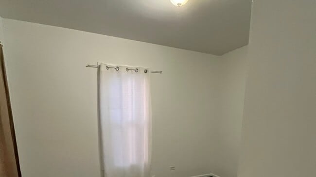 Building Photo - 13841 Forest Ave