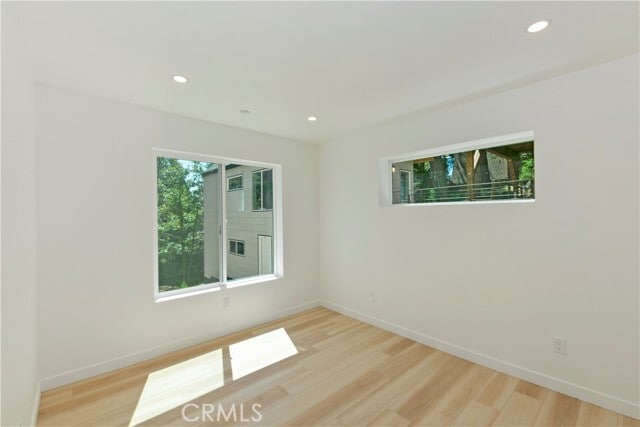 Building Photo - 441 Oriole Dr