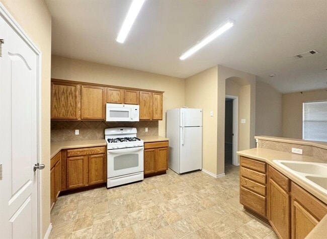 Building Photo - 12809 Wood Lily Tr