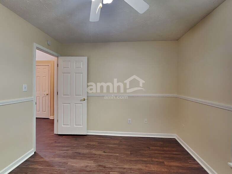 Building Photo - 13227 Summerwood Ln