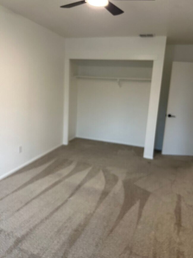 Building Photo - 4038 Grover Ct