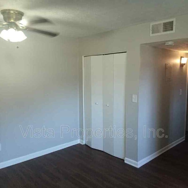 Building Photo - 1603 Gagel Ave