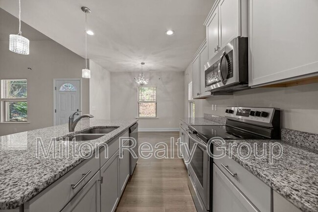 Building Photo - 75 Rolling Waters Ct