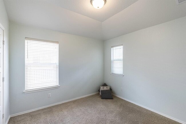 Building Photo - 404 Buttercup Creek Blvd