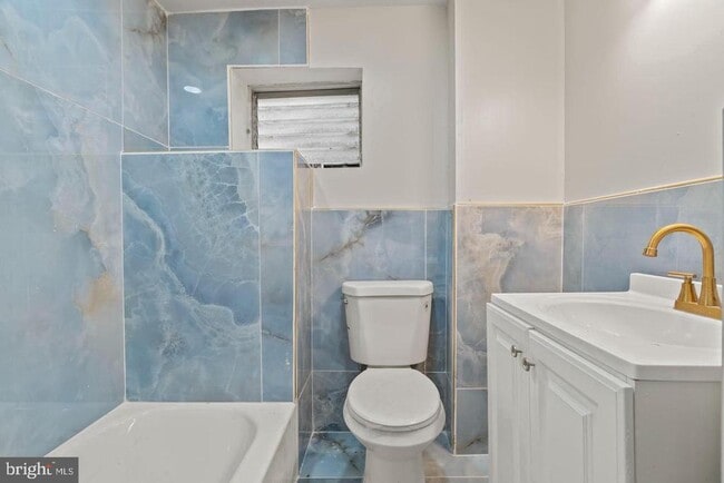 Building Photo - 2321 W Firth St