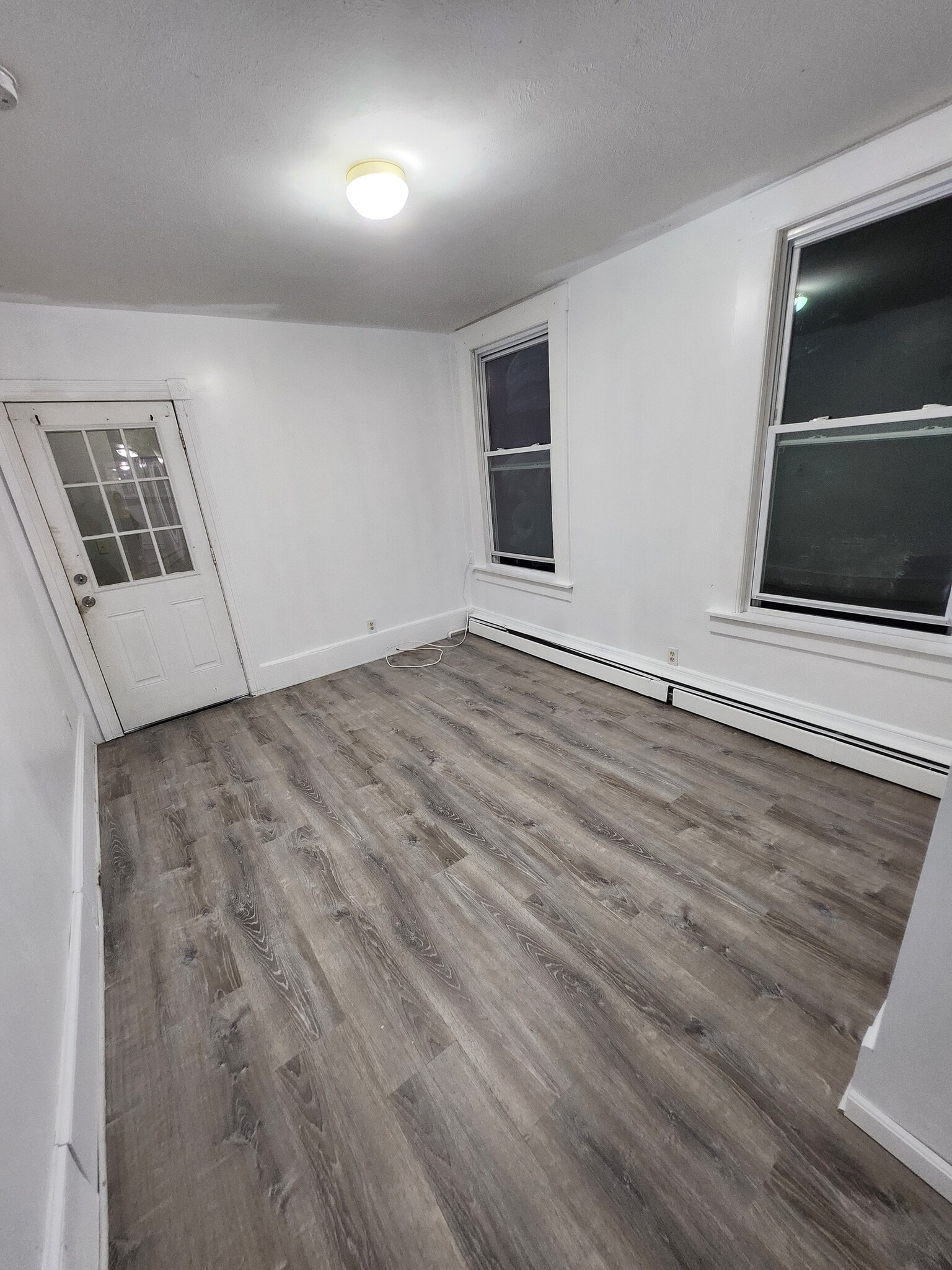 Livingroom and main door - 84 Salem St