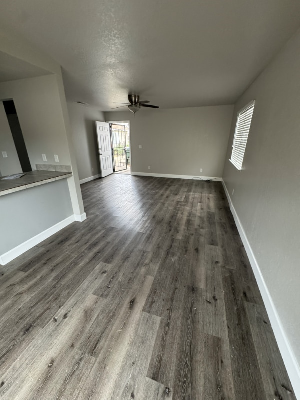 Building Photo - 1807 Crestwood Ave