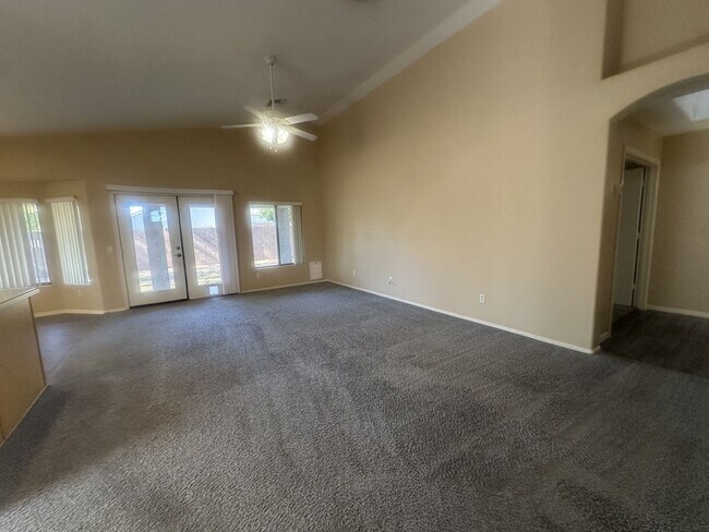 Building Photo - Rare single-level home offers 5 bedrooms and a versatile floor plan designed for comfortable living