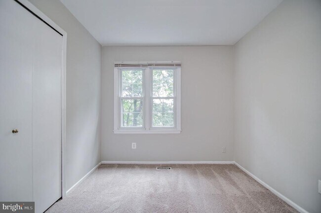Building Photo - 7763 Durer Ct