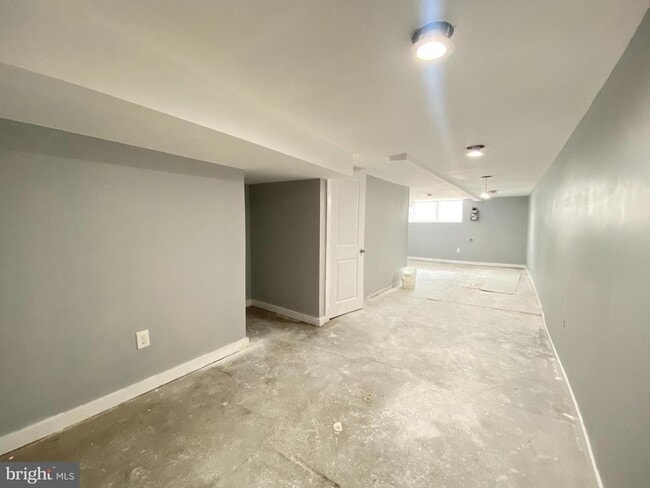 Building Photo - 1722 W Norris St