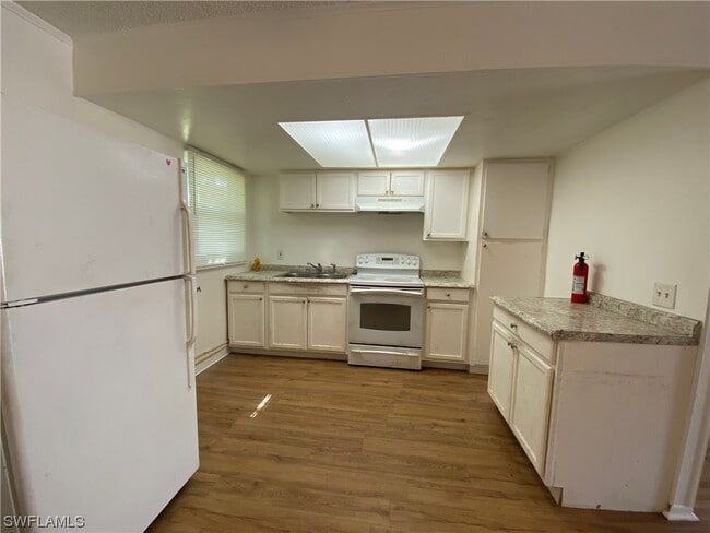 Building Photo - 3217 Jeffcott St