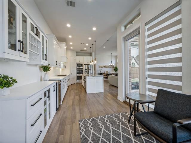 Building Photo - 2450 Kates Pl