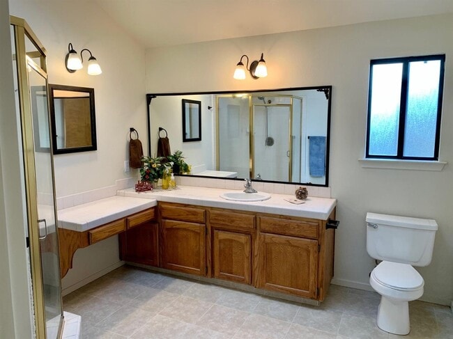 Building Photo - 1797 E Solar Ave