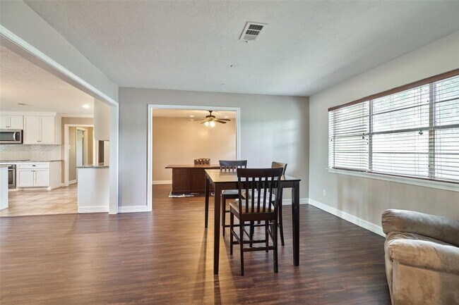 Building Photo - 37815 FM 1774