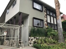 Building Photo - 7526 Fountain Ave