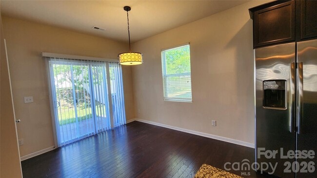 Building Photo - 508 Knothole Ln