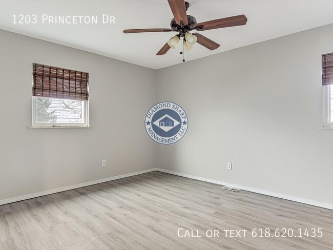 Building Photo - 1203 Princeton Dr