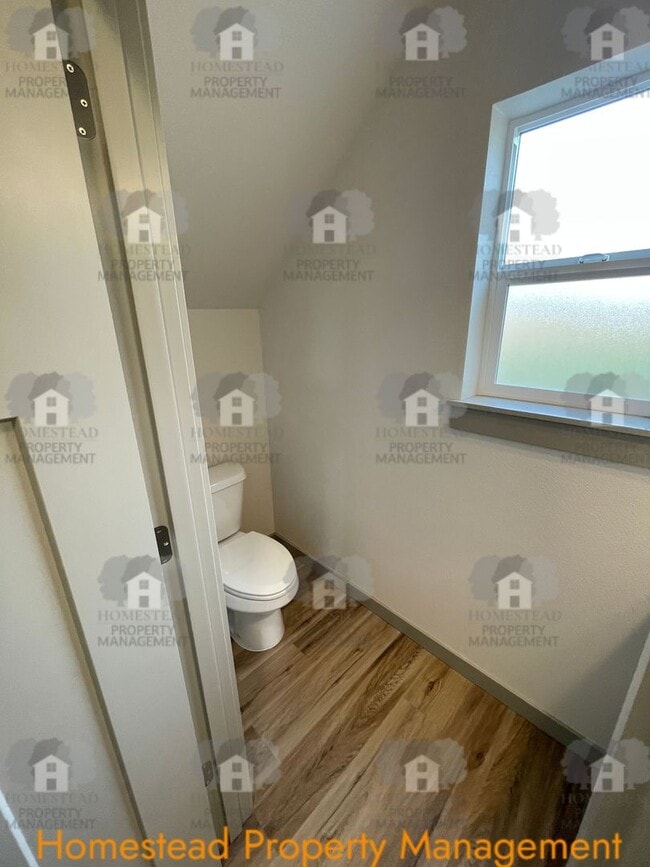 Building Photo - BEAUTIFUL HOME IN DALLAS!