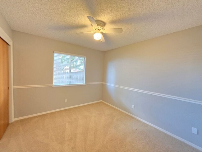 Building Photo - Spacious 4 Bedrooms & 3 Full bathroom Home with Over 2,200 Sq Ft on a Corner Lot!