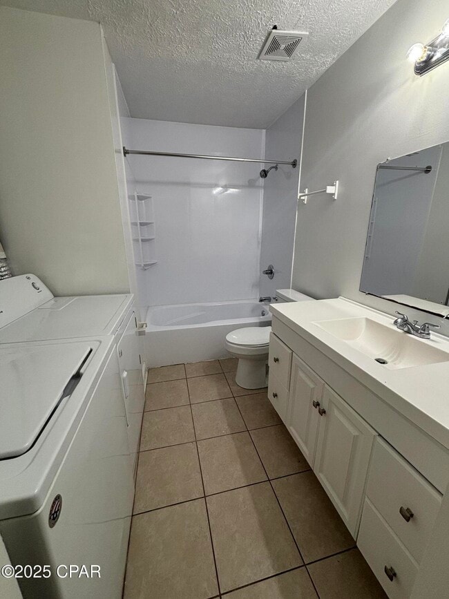 Building Photo - 149 N Hwy 22 A