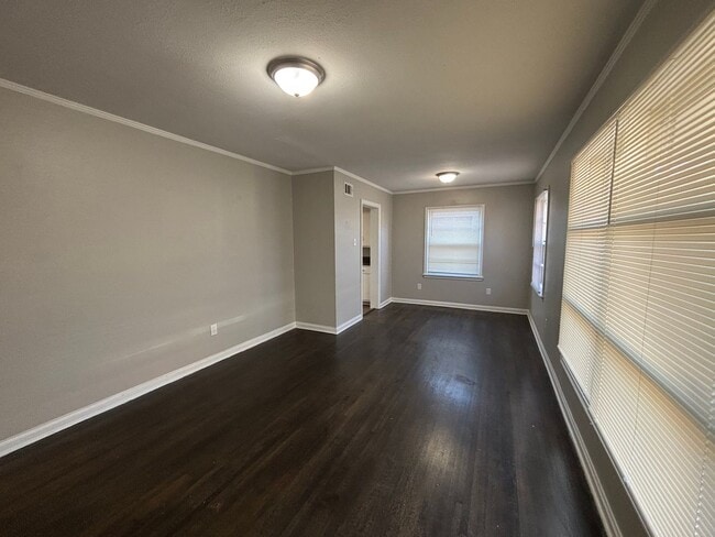 Building Photo - 4699 Given Ave