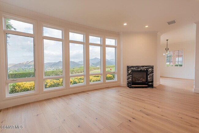 Building Photo - 2390 Crombie Ct