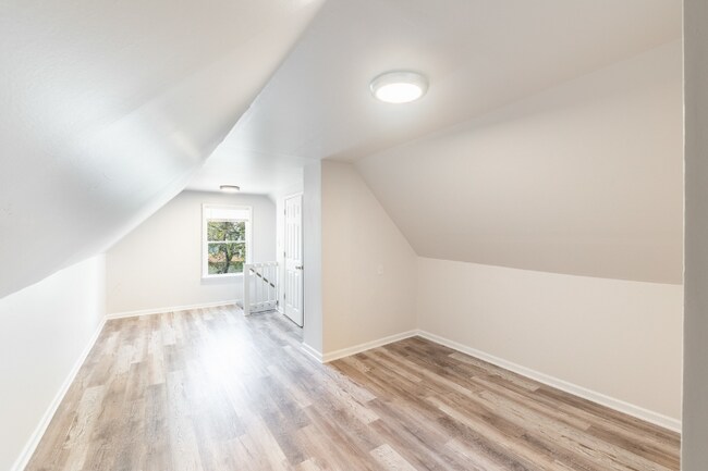 Building Photo - 235 W 110th St