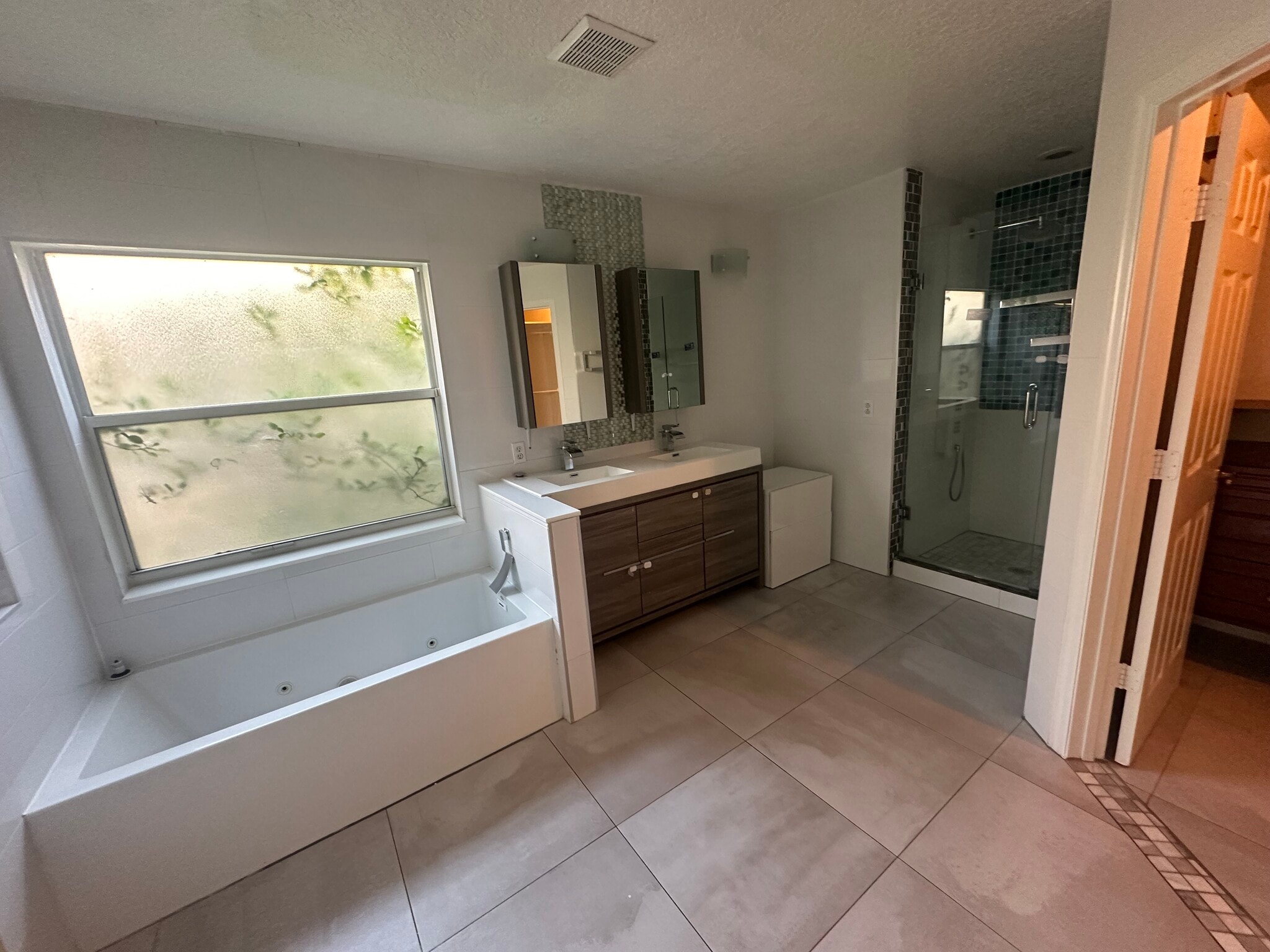 Building Photo - 6417 Winder Oaks Blvd