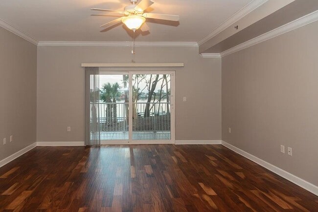 Building Photo - 113 Brooks St SE