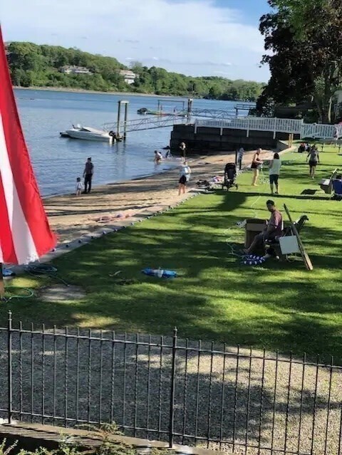 Building Photo - 357 Lafayette St