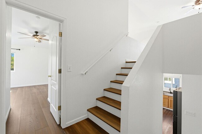 Building Photo - 3-bed + office, 2-bath home, minutes to Denver and close to outdoor recreation areas