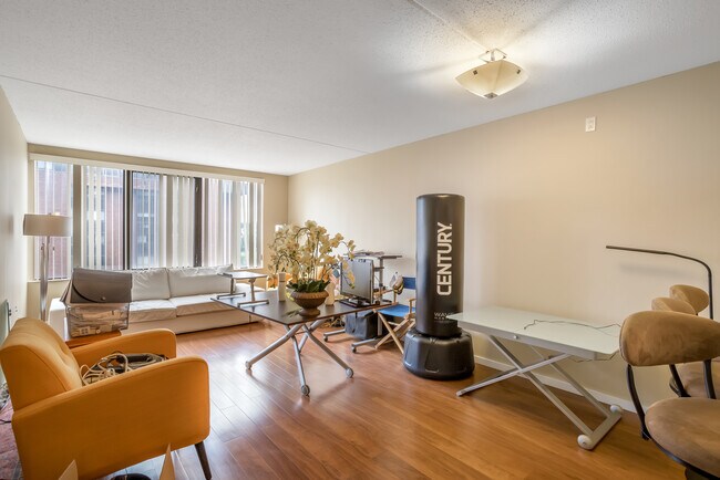 Hardwood Floors - 4 Martine Ave