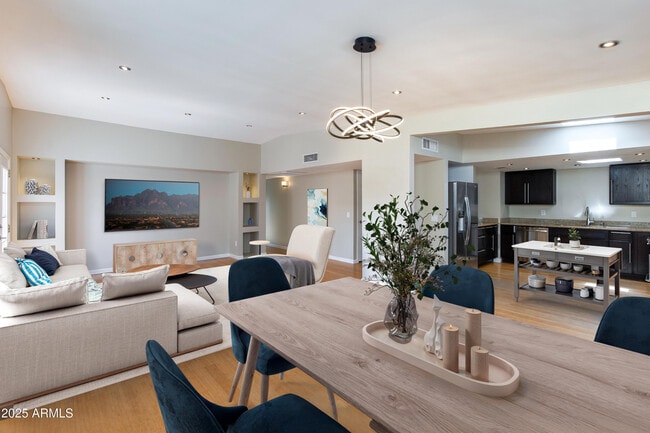 Primary Photo - 3707 E Laurel Ln