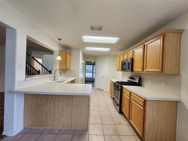 Building Photo - 24422 Travis House Ln