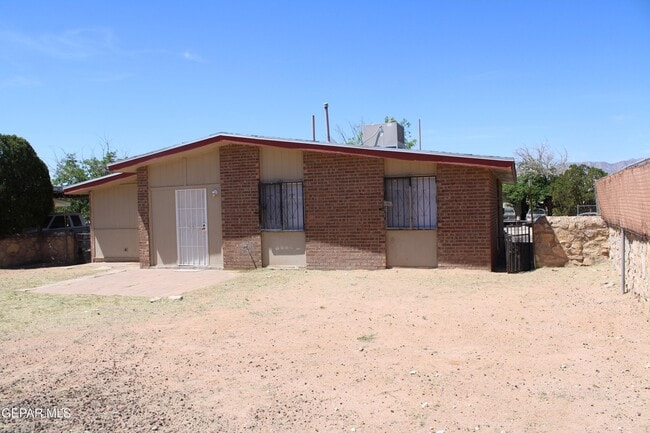 Building Photo - 10736 Obsidian St