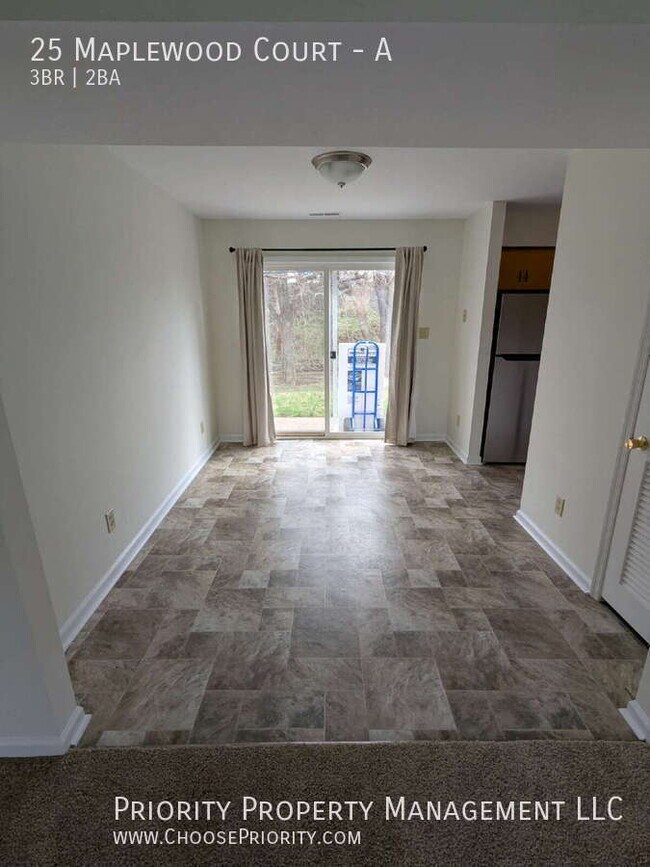 Building Photo - 25 Maplewood Ct