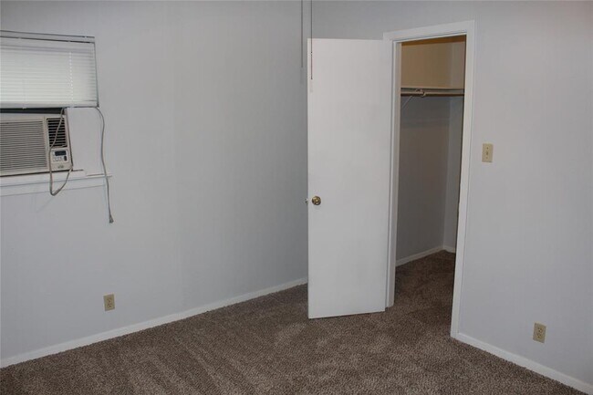 Building Photo - 2110 Rio Grande St
