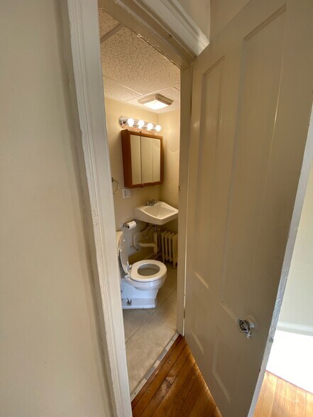 *Pictures are representative samples of the advertised unit. In some cases, the actual units you tou - 86 Myrtle St