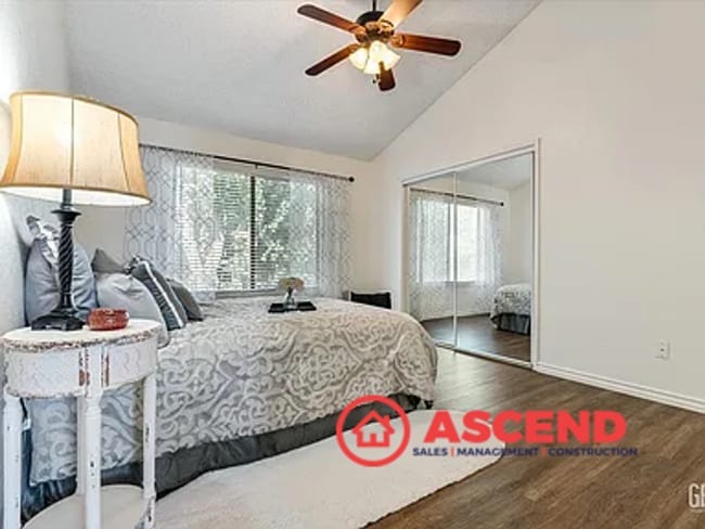 Building Photo - Beautiful 2 Bedroom, 2 Bathroom Home with ...