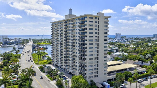 Building Photo - 2500 E Las Olas Blvd
