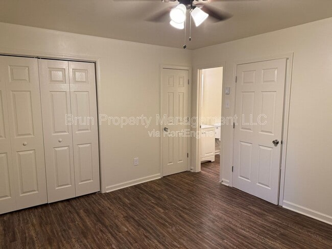 Building Photo - 5820 Sanford Rd