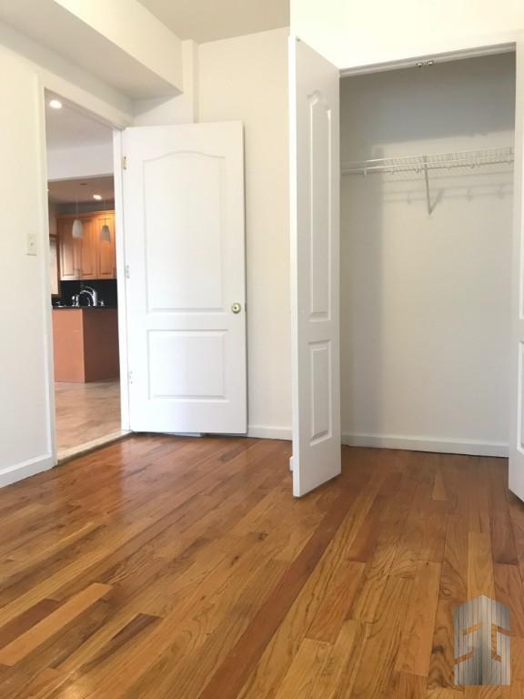 Building Photo - 3 bedroom in BROOKLYN NY 11225