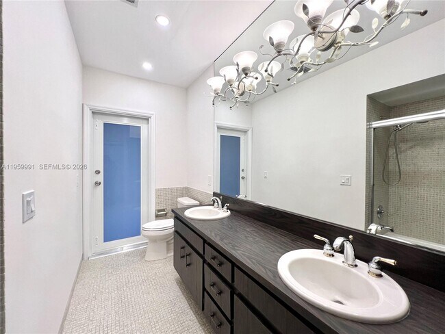 Building Photo - 4350 Palmarito St