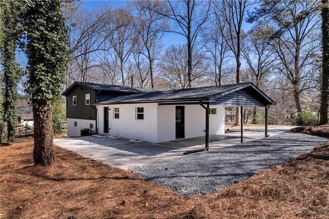 Building Photo - 1785 Hammond Woods Cir SW