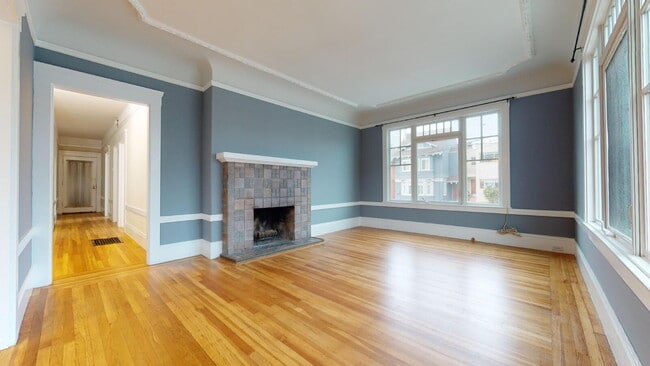 Building Photo - Bright Spacious 2BD + 1BA in Inner Richmon...