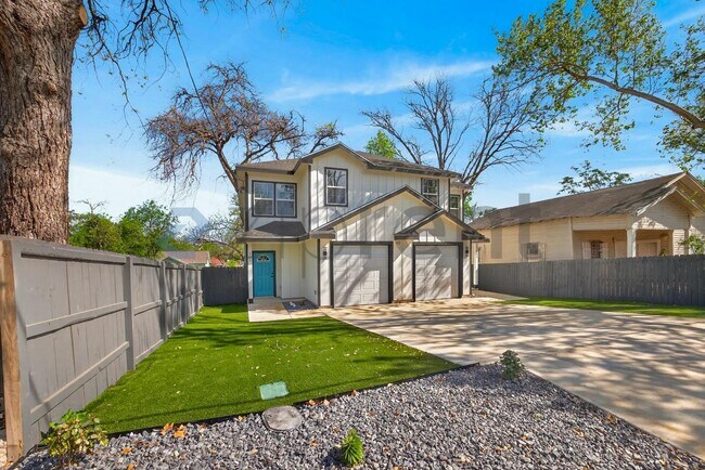 Building Photo - 113 Anderson Ave