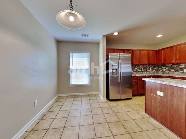 Building Photo - 405 Crystal Oaks Ln