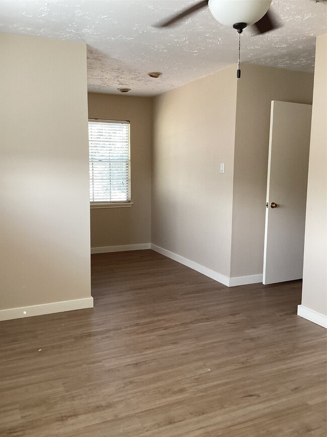 Building Photo - 2031 Millhouse Rd