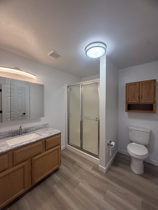 Building Photo - 6128 Thornbury Ct SE