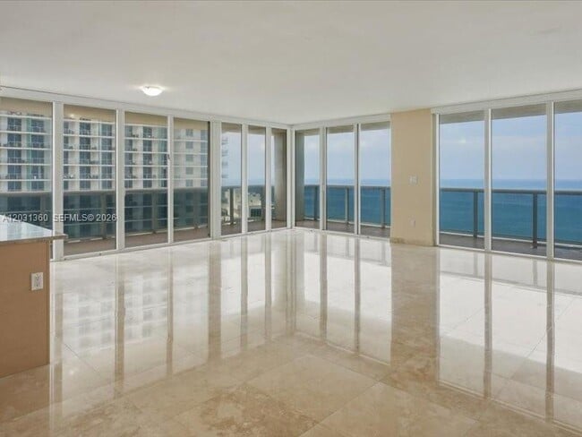 Building Photo - 1800 S Ocean Dr